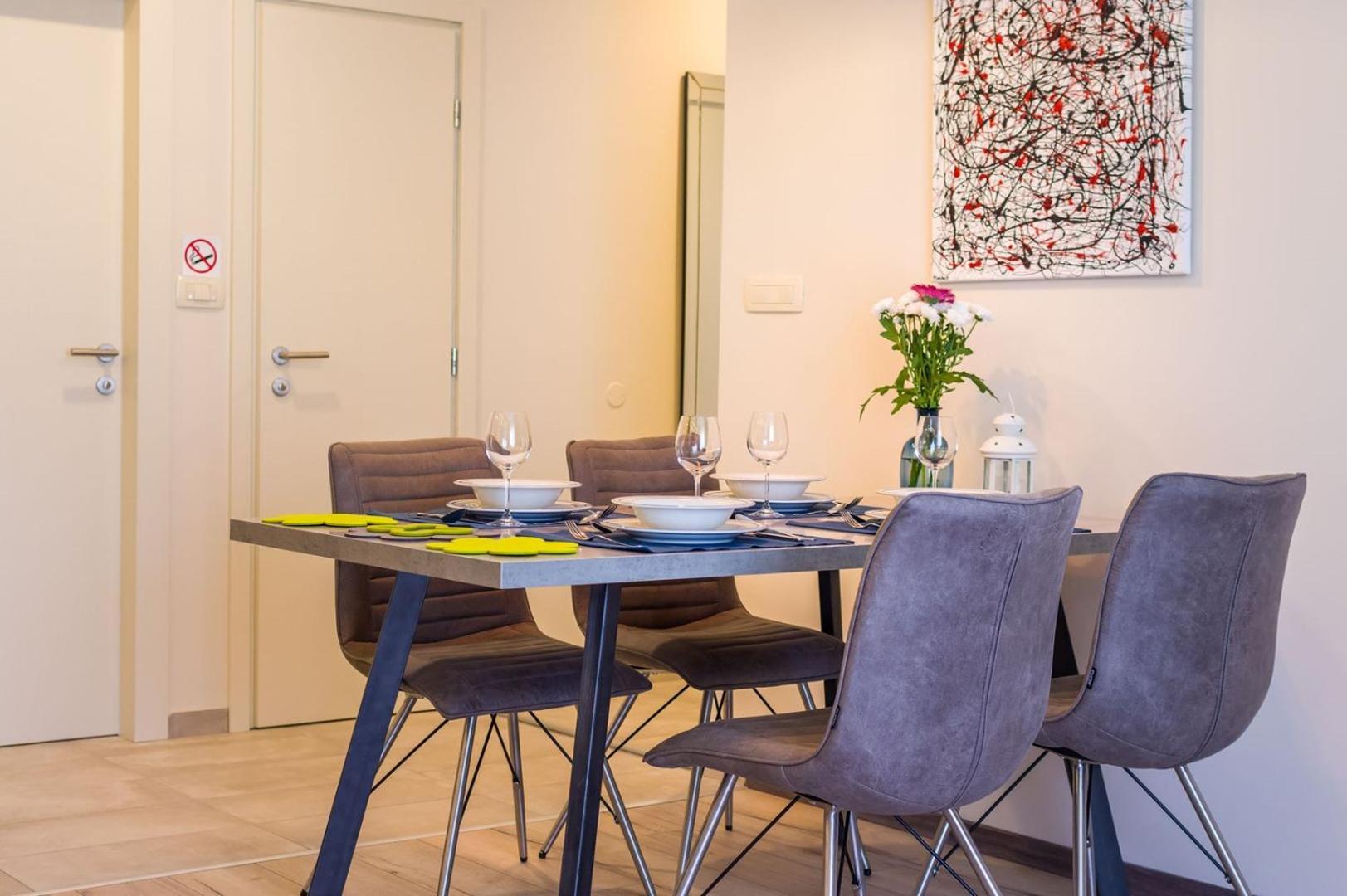 Ema 2Br Apt. In Old Town Centre Zadar Bagian luar foto