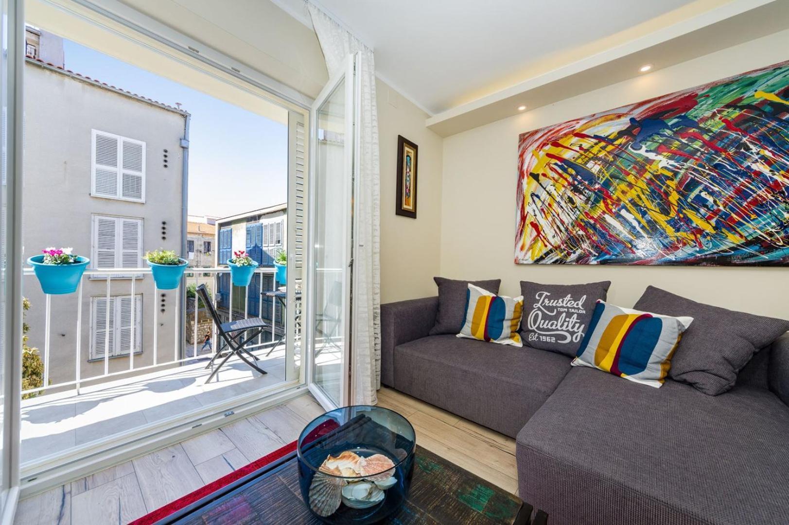 Ema 2Br Apt. In Old Town Centre Zadar Bagian luar foto
