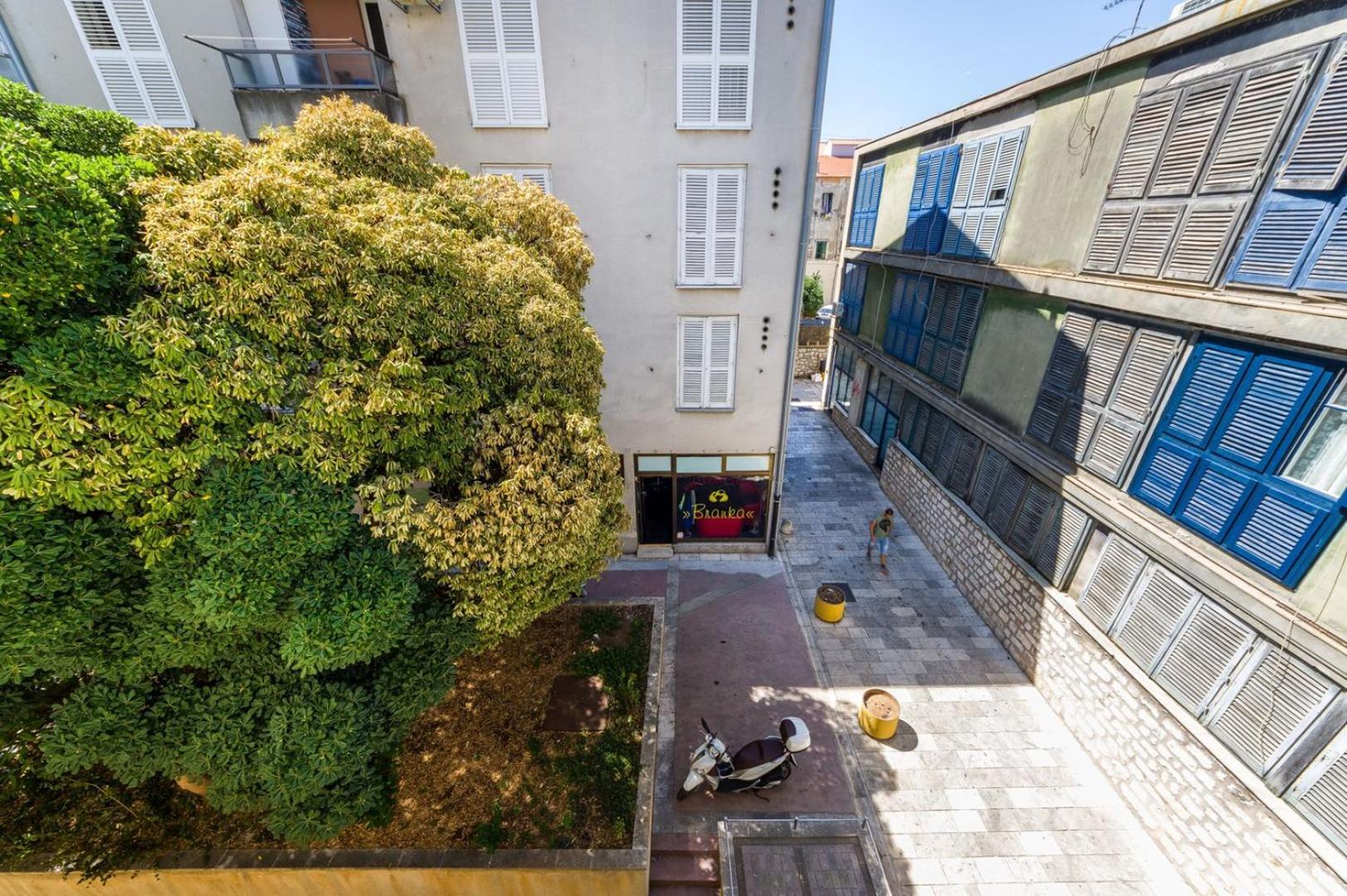 Ema 2Br Apt. In Old Town Centre Zadar Bagian luar foto